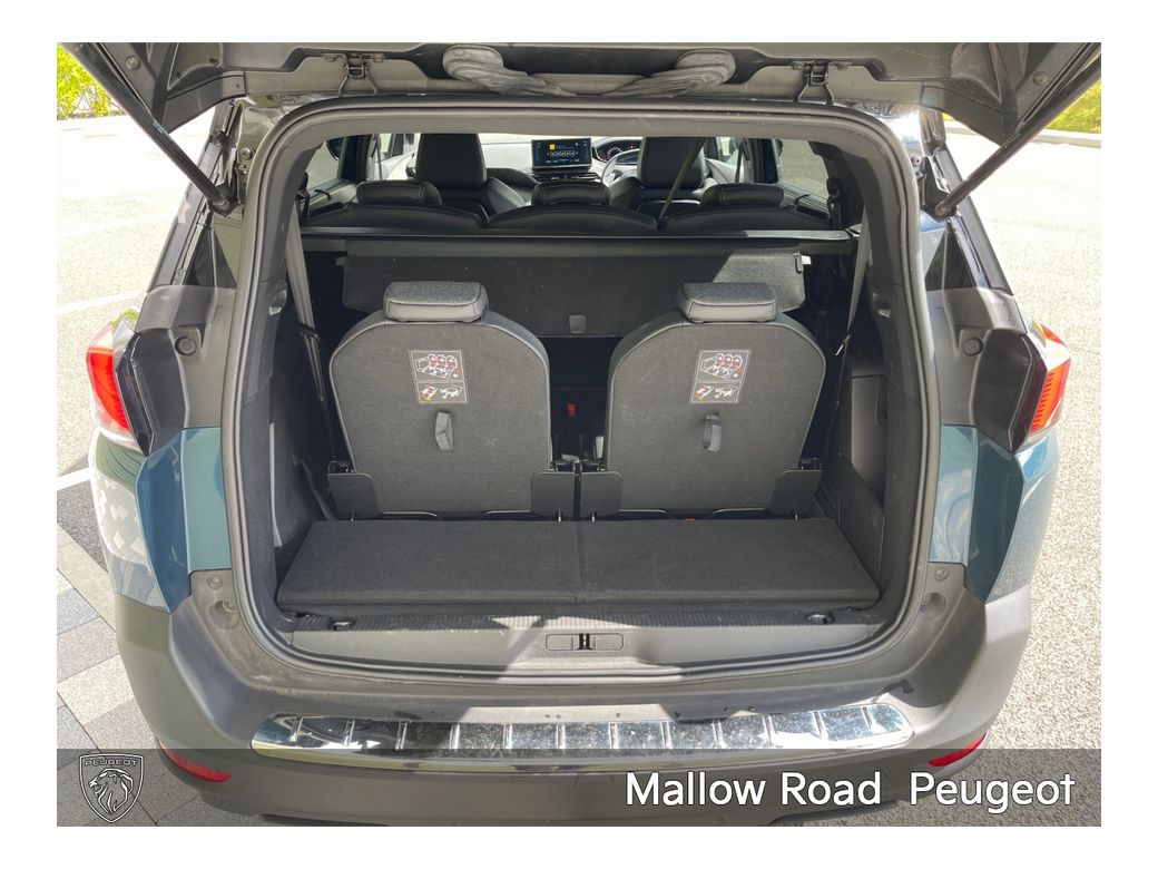 2023 Peugeot 5008
