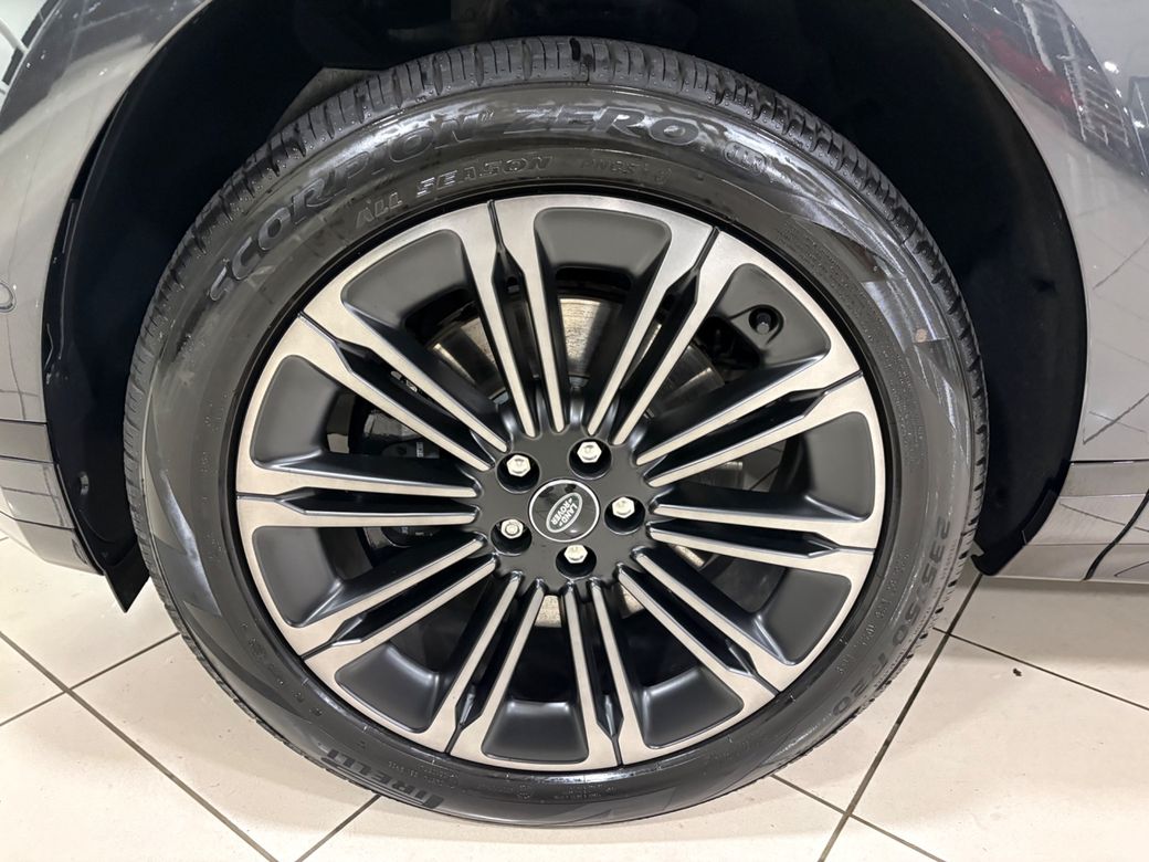 2026 Land Rover Range Rover Evoque