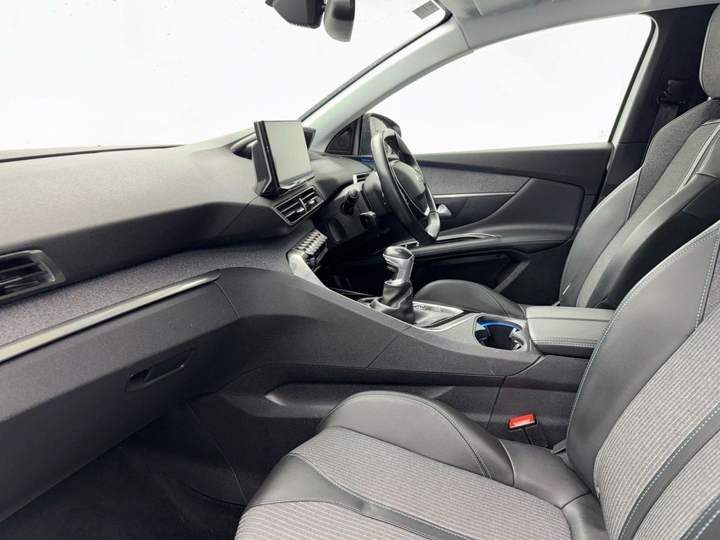 2021 Peugeot 3008