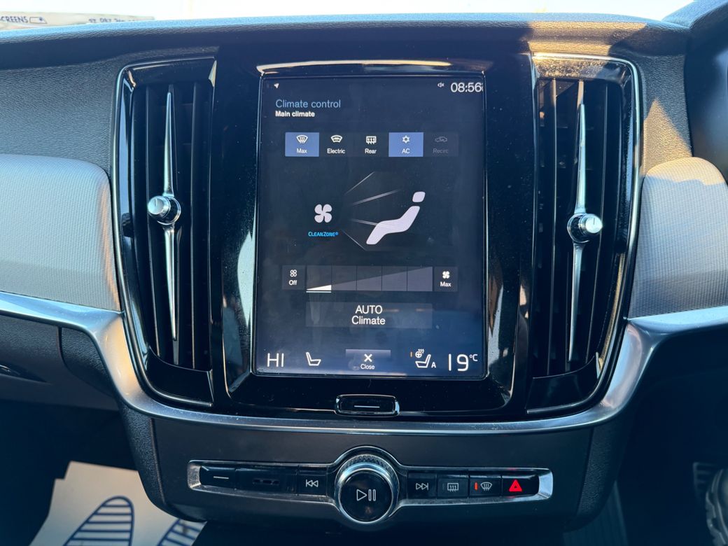 2018 Volvo S90