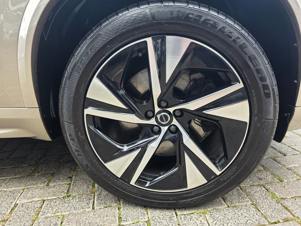 2022 Volvo XC90