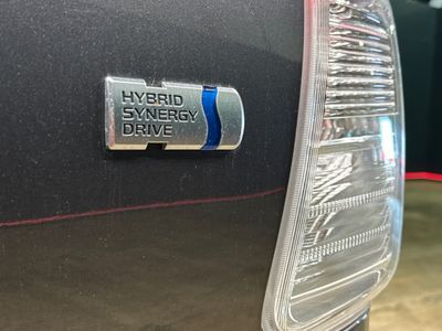 2020 Toyota Prius Alpha