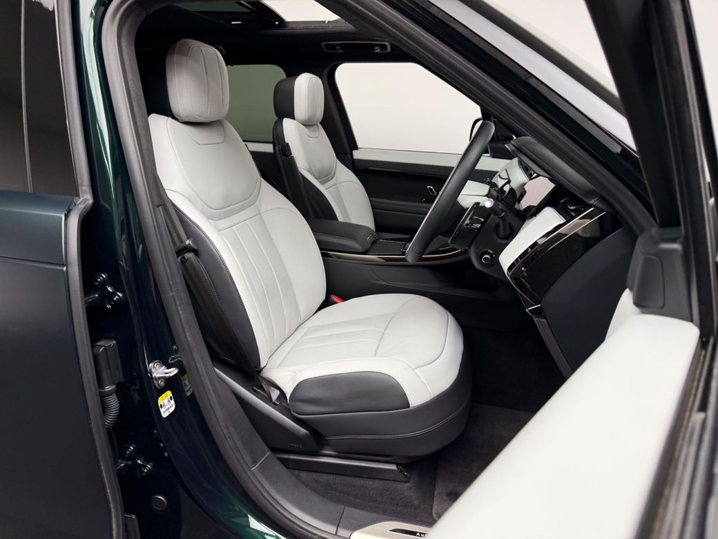 2026 Land Rover Range Rover Sport