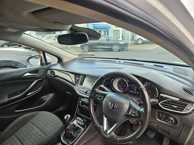 2018 Vauxhall Astra