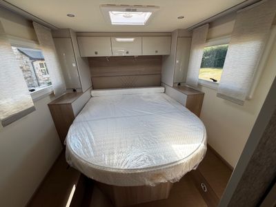 2026 NEW BURSTNER  LINEO T 700 LOW PROFILE L.H.D AUTO
