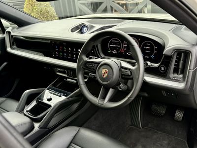 2025 Porsche Cayenne