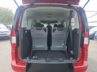 2023 Ford Tourneo