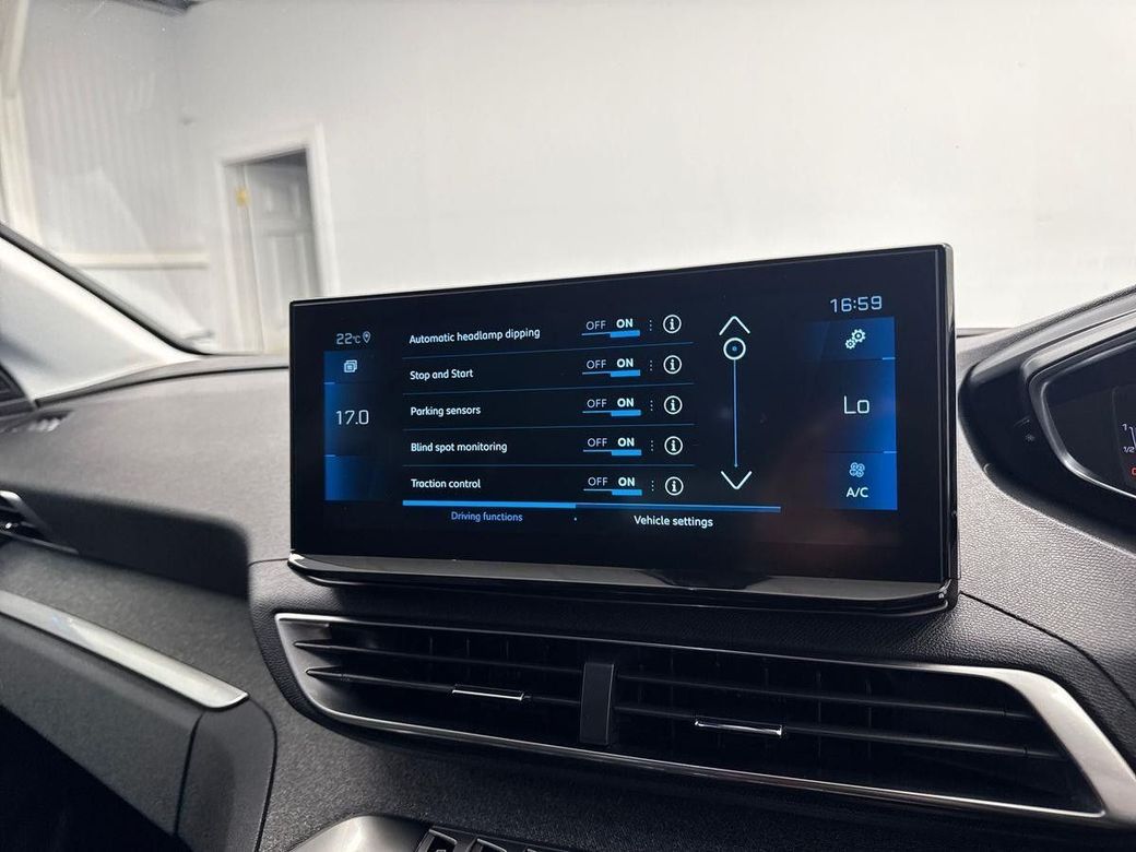 2022 Peugeot 3008