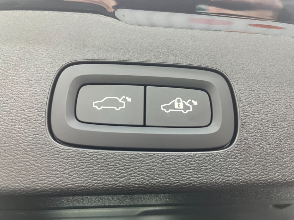 2023 Volvo V60