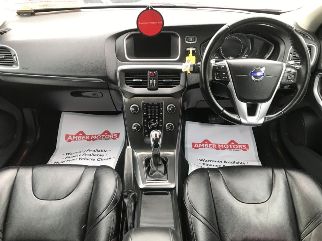 2016 Volvo V40