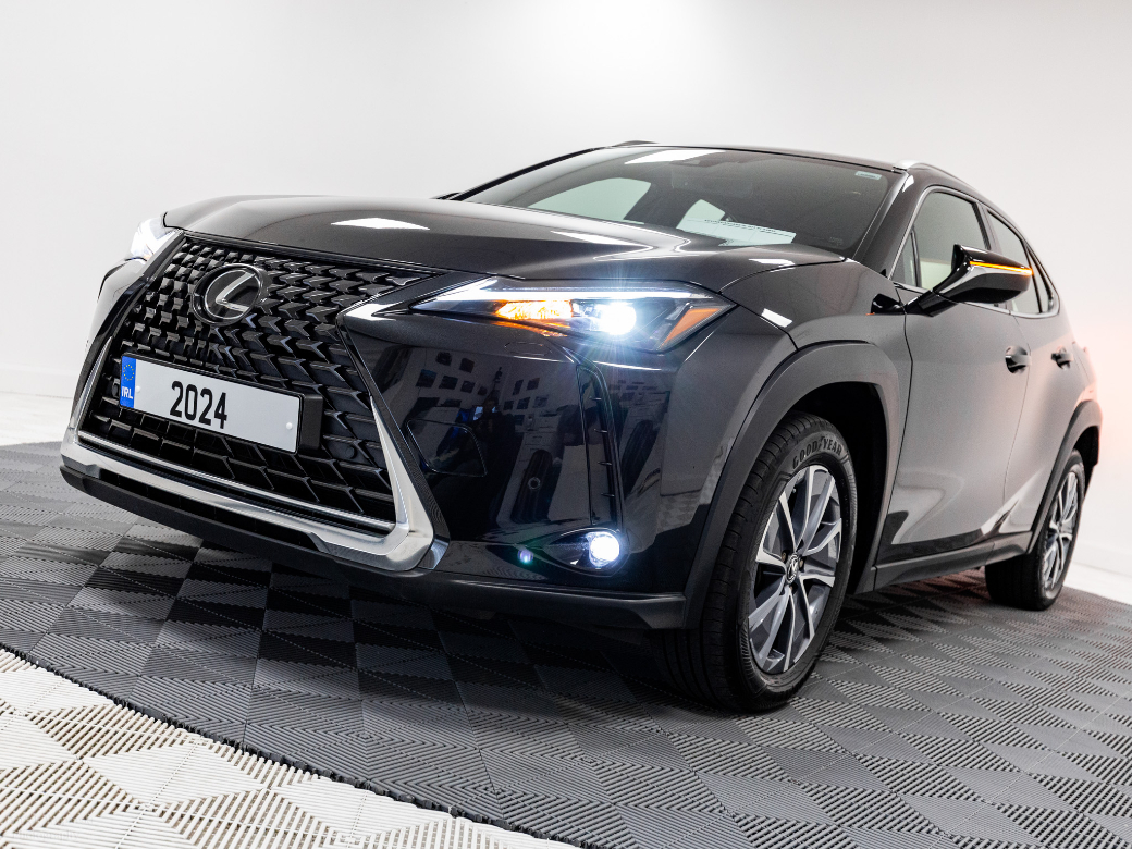 2024 Lexus UX 300e