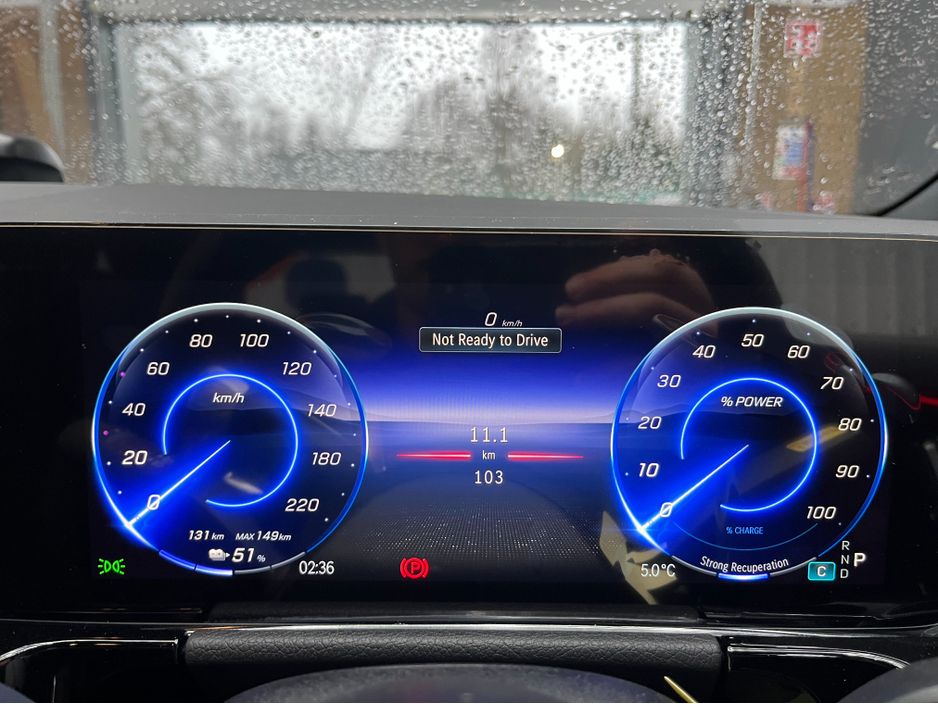 2025 Mercedes-Benz EQA