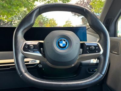 2023 BMW iX