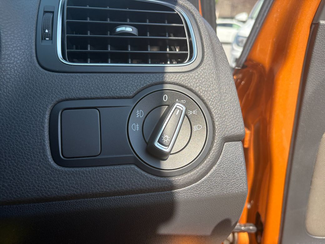 2016 Volkswagen Polo