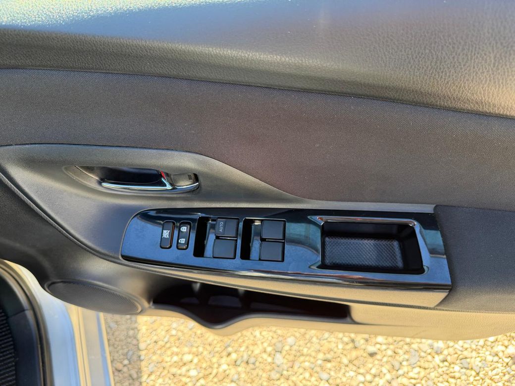 2019 Toyota Vitz