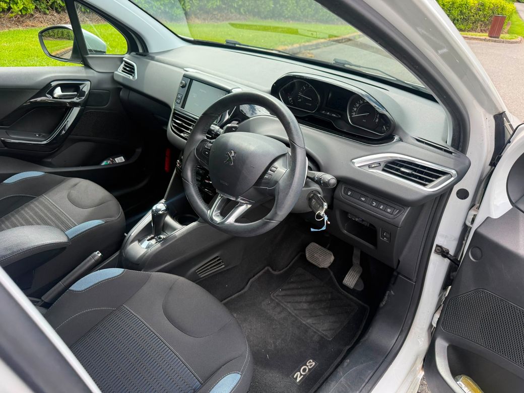 2014 Peugeot 208
