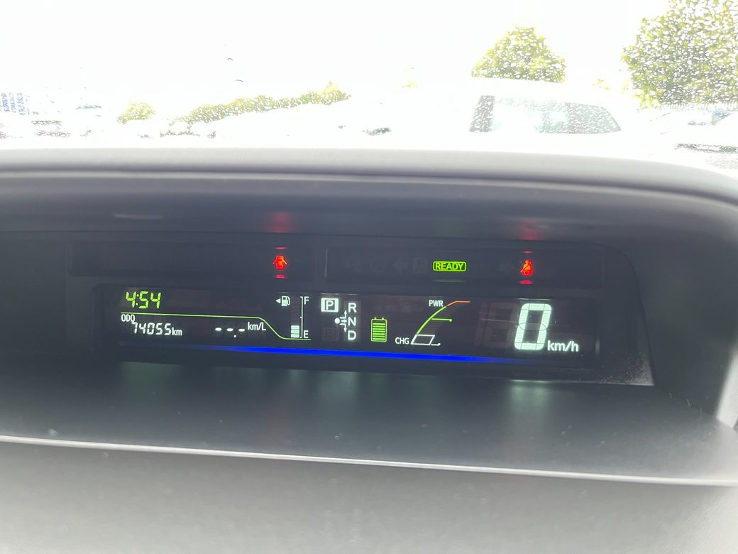 2014 Toyota Prius Alpha