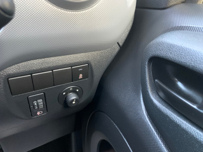 2015 Peugeot Partner