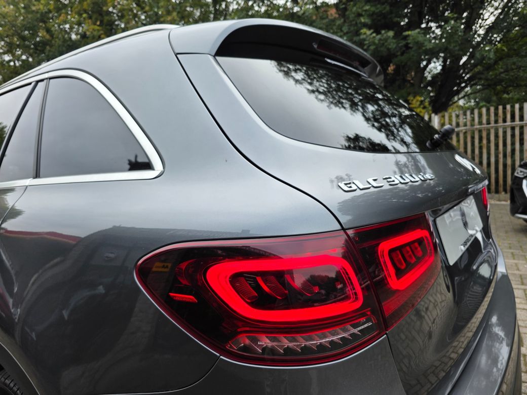 2021 Mercedes-Benz GLC Class