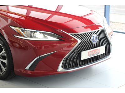 2020 Lexus ES 300h