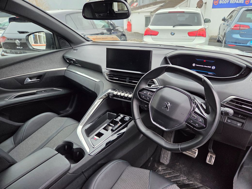2023 Peugeot 5008