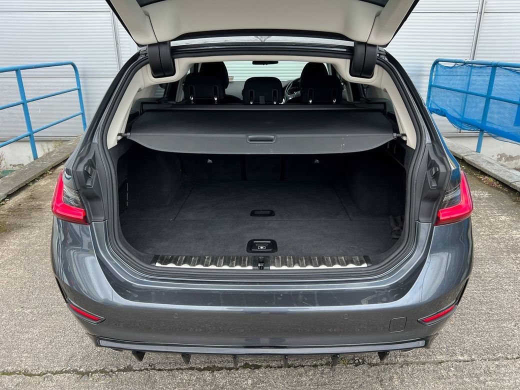 2021 BMW 3 Series