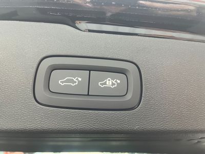 2025 Volvo V60