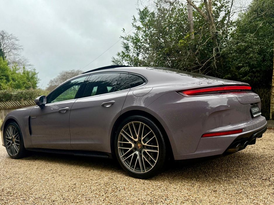 2024 Porsche Panamera
