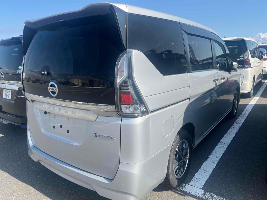 2022 Nissan Serena