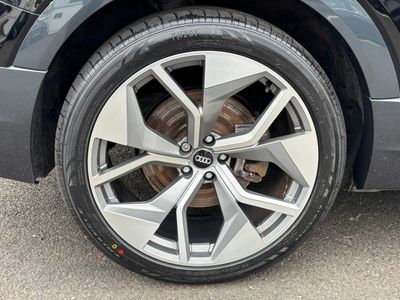 2022 Audi e-tron