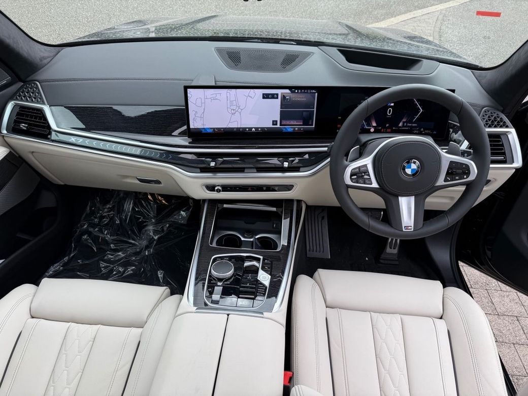 2026 BMW X7