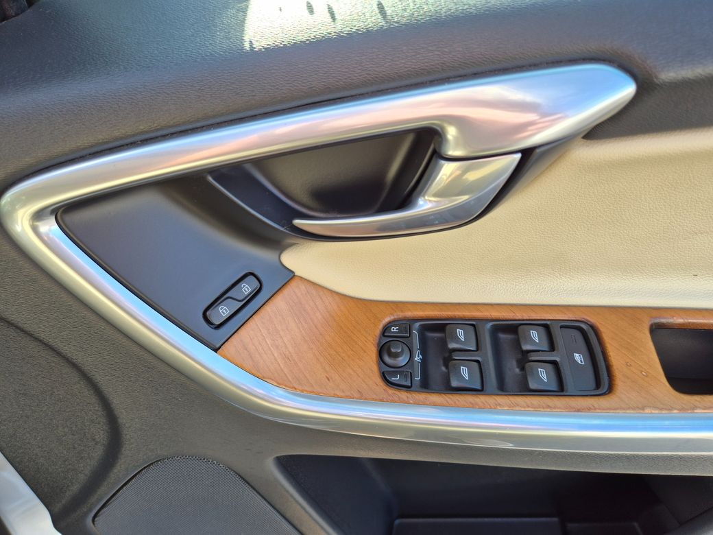 2017 Volvo XC60