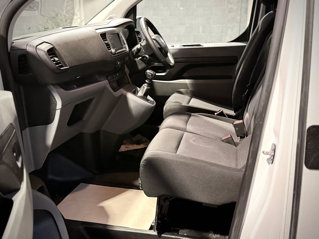 2022 Vauxhall Vivaro