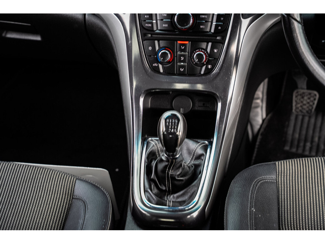2011 Opel Astra