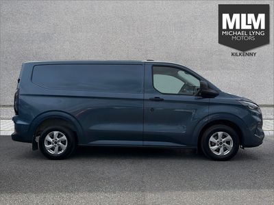 2024 Ford Transit Custom