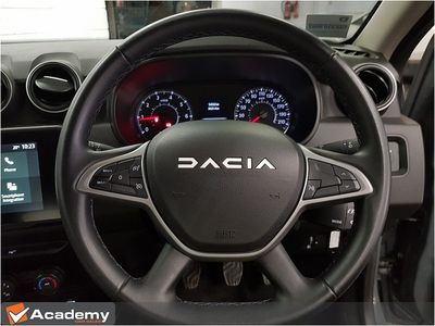 2023 Dacia Duster