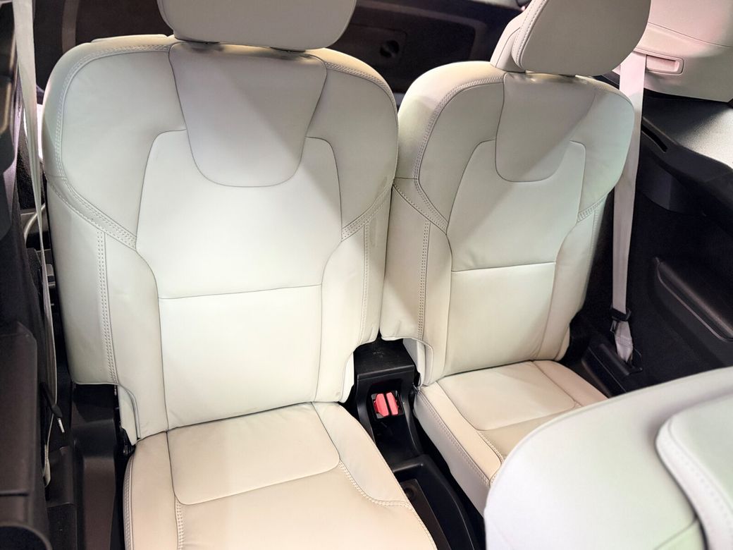 2023 Volvo XC90