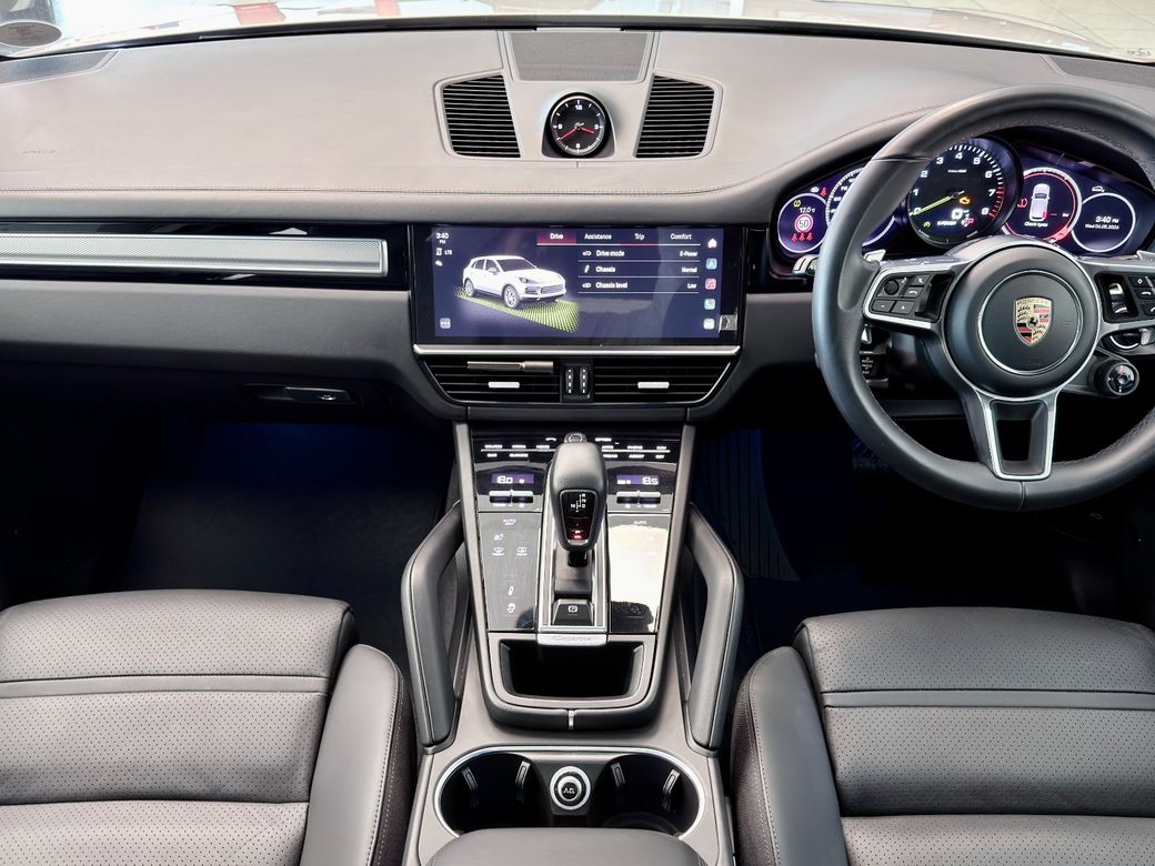 2023 Porsche Cayenne