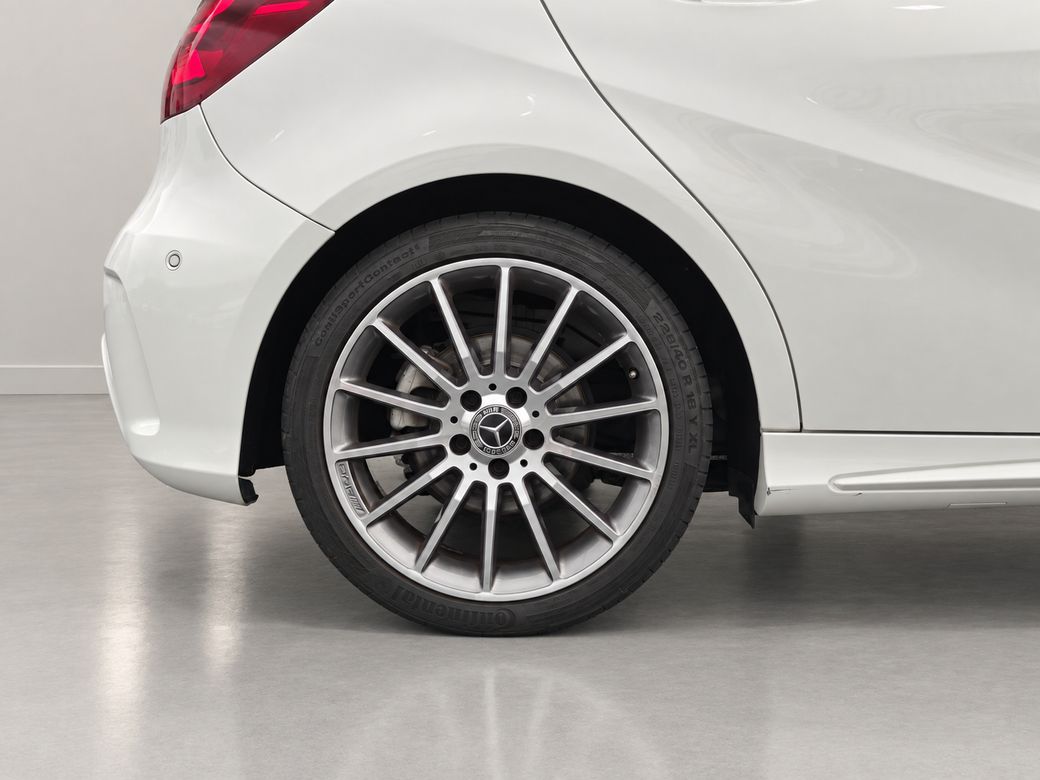 2017 Mercedes-Benz A 180