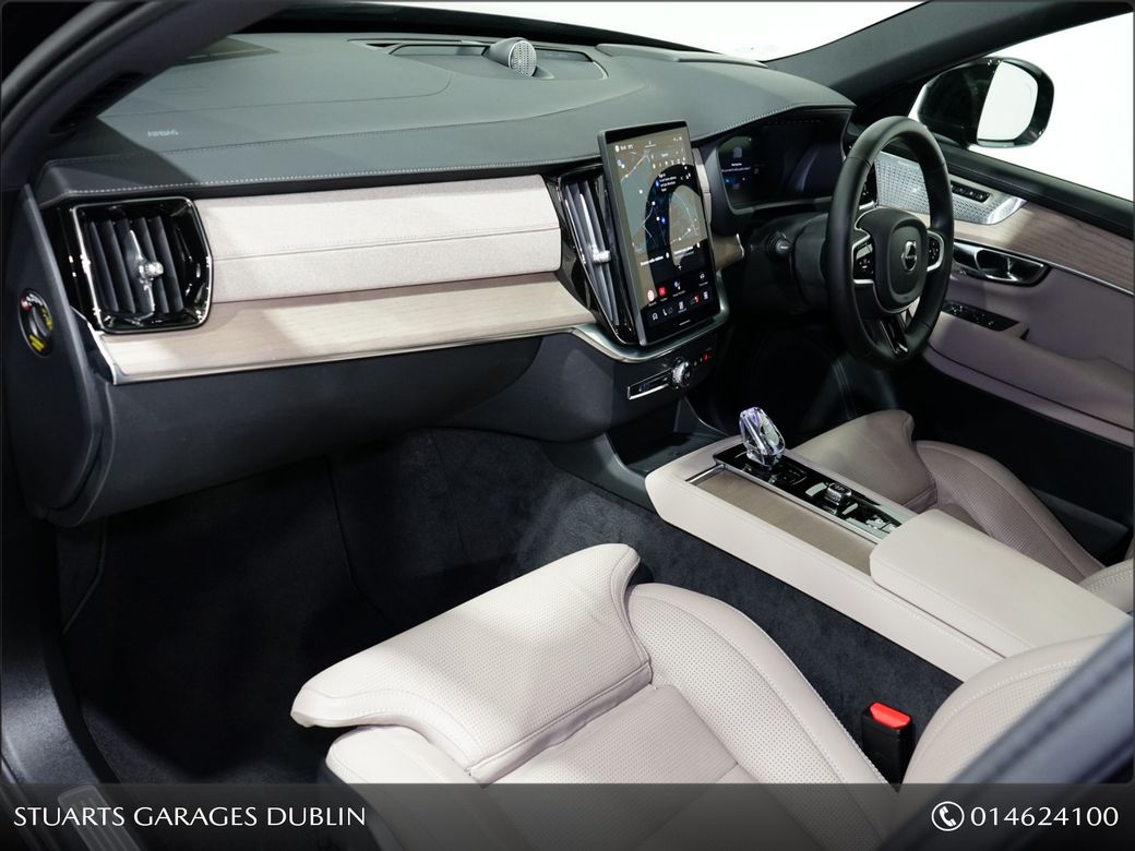 2025 Volvo XC90