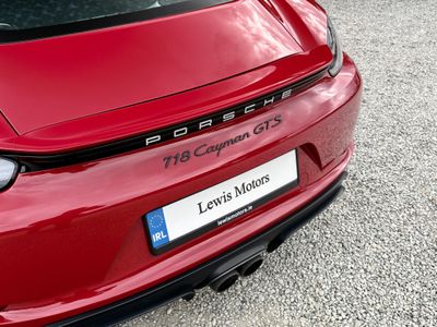 2021 Porsche Cayman