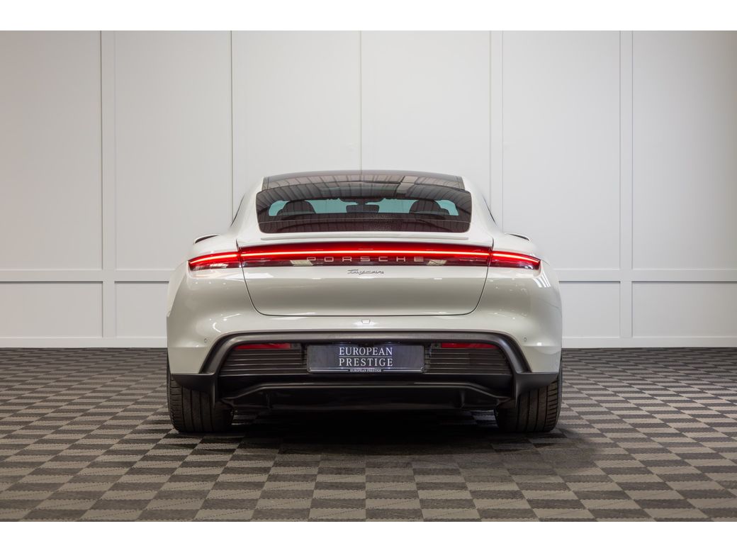 2022 Porsche Taycan