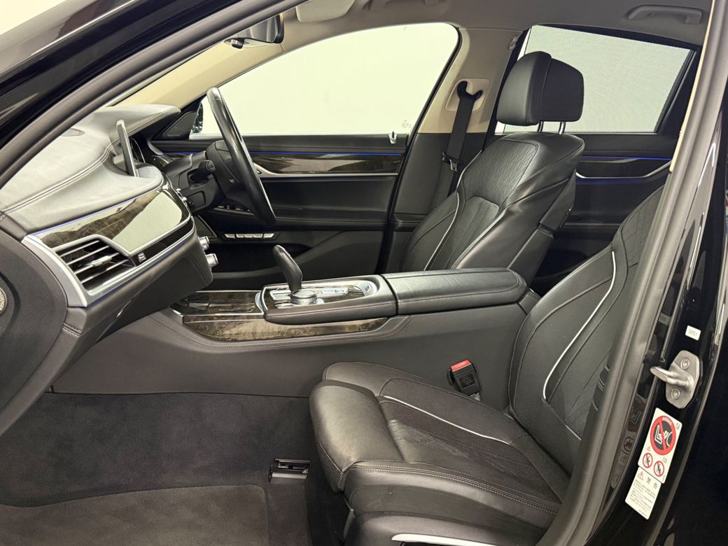 2016 BMW 7 Series