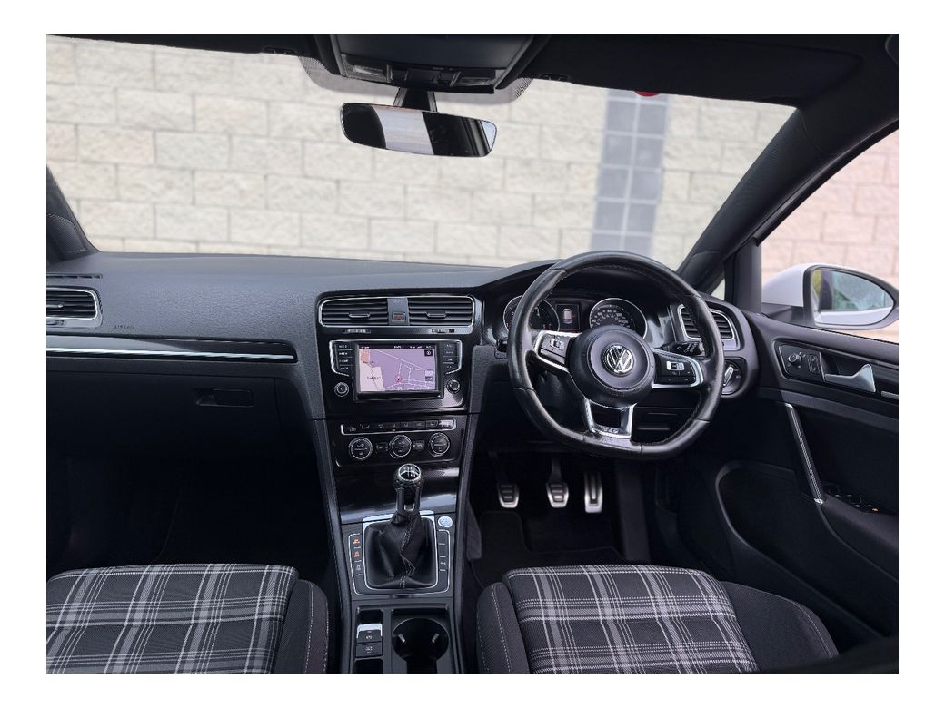 2016 Volkswagen Golf