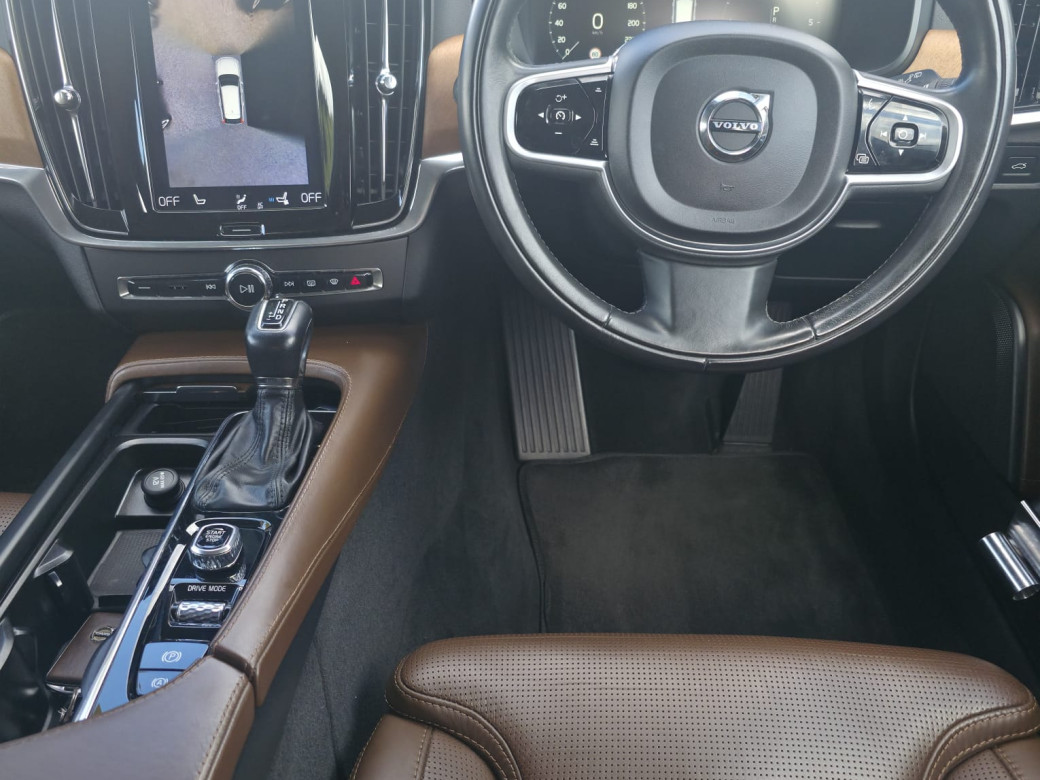 2020 Volvo V90
