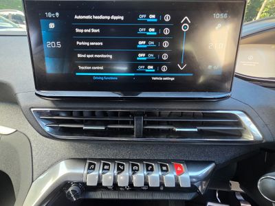 2023 Peugeot 5008