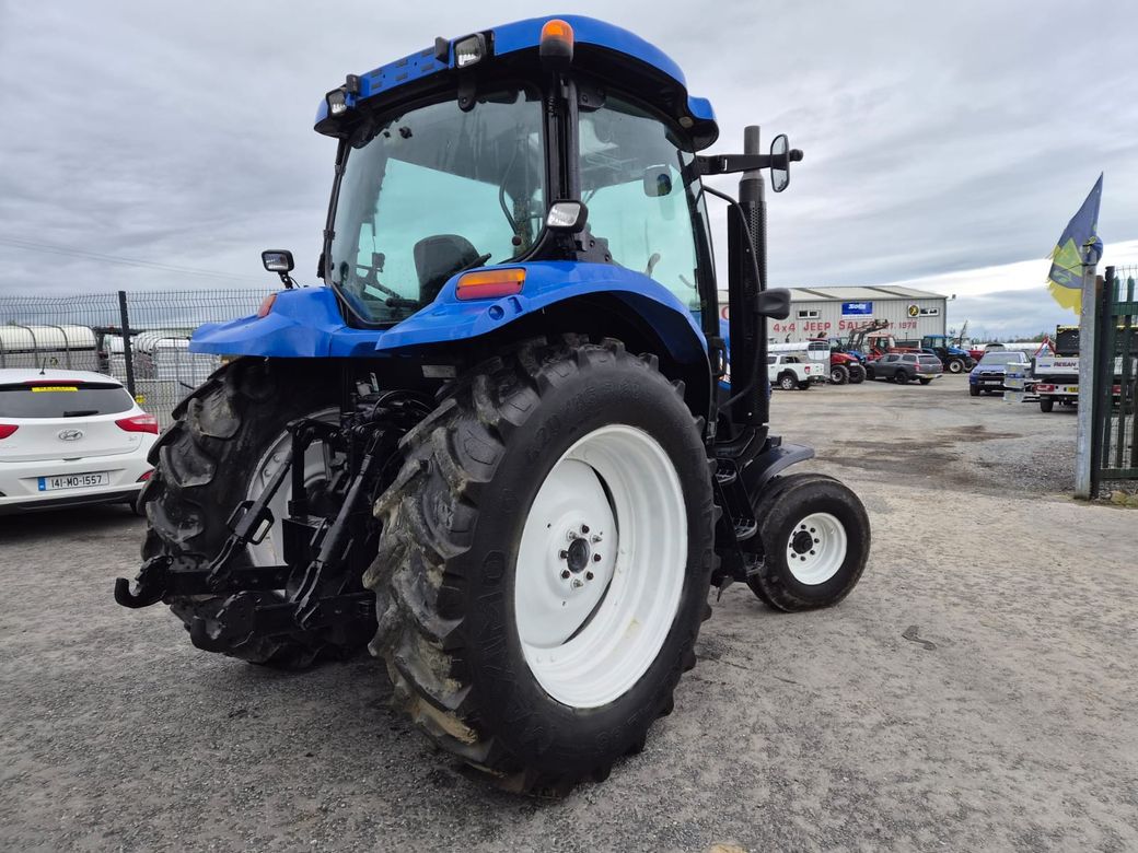2004 New Holland TS100A