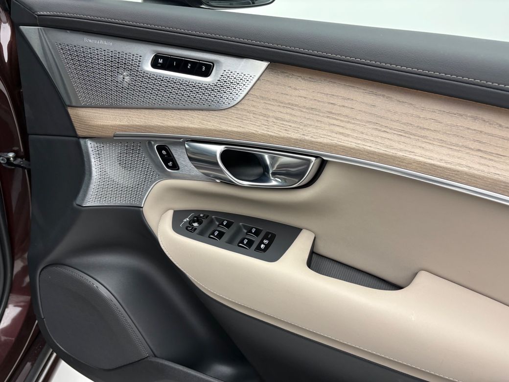 2025 Volvo XC90