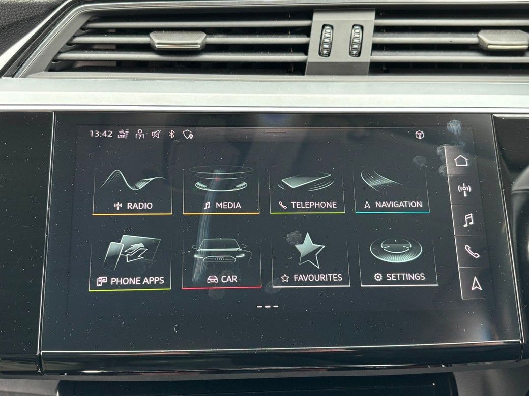 2022 Audi e-tron