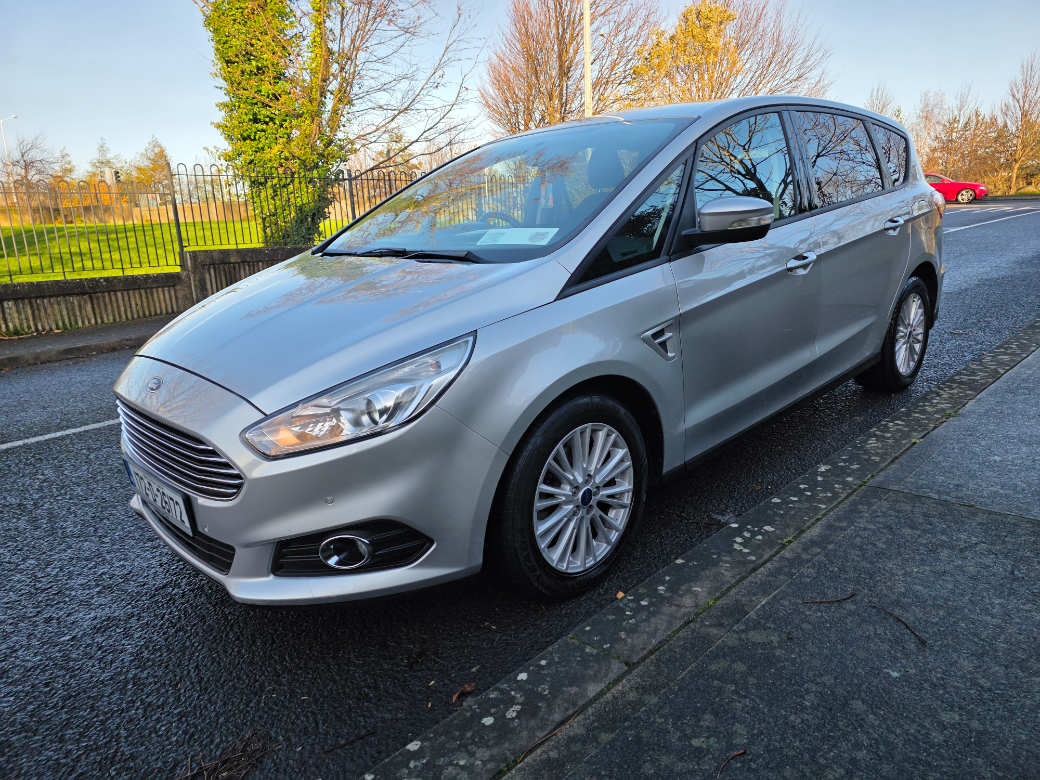 2017 Ford S-Max